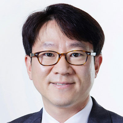Hoon Lee