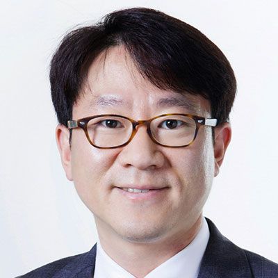 Hoon Lee
