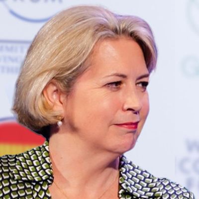 Beverley Postma