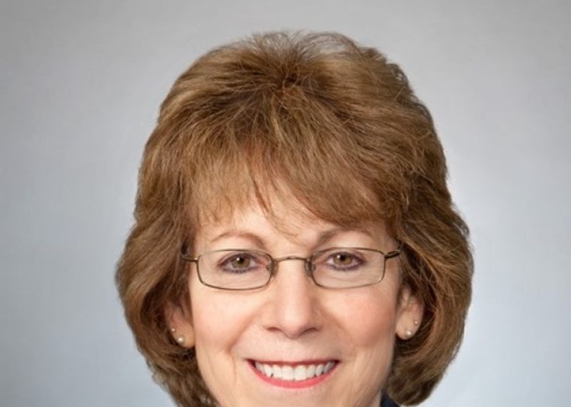 Ellie Hollander