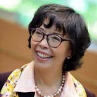 Susan Au Allen headshot