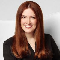 Simone Friedman headshot